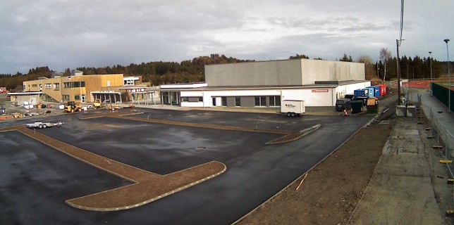TILWEBCAM220150425_173400M